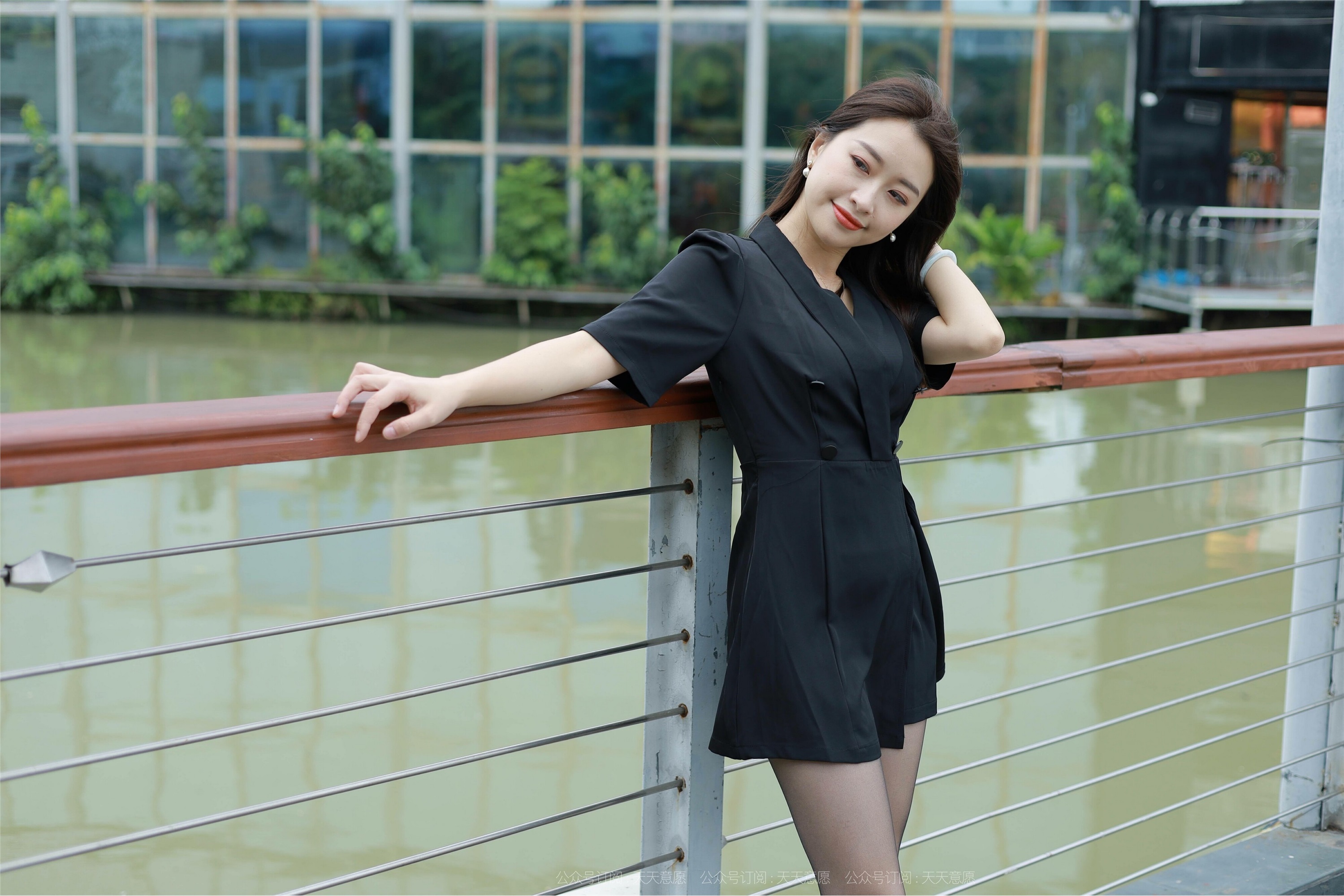 IESS异思趣向  2021.10.20 丝享家953：小婕《桥上的美女》